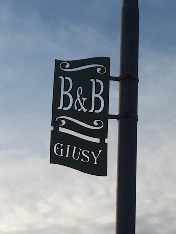 Giusy Bed And Breakfast Marina Di Carrara Exterior photo