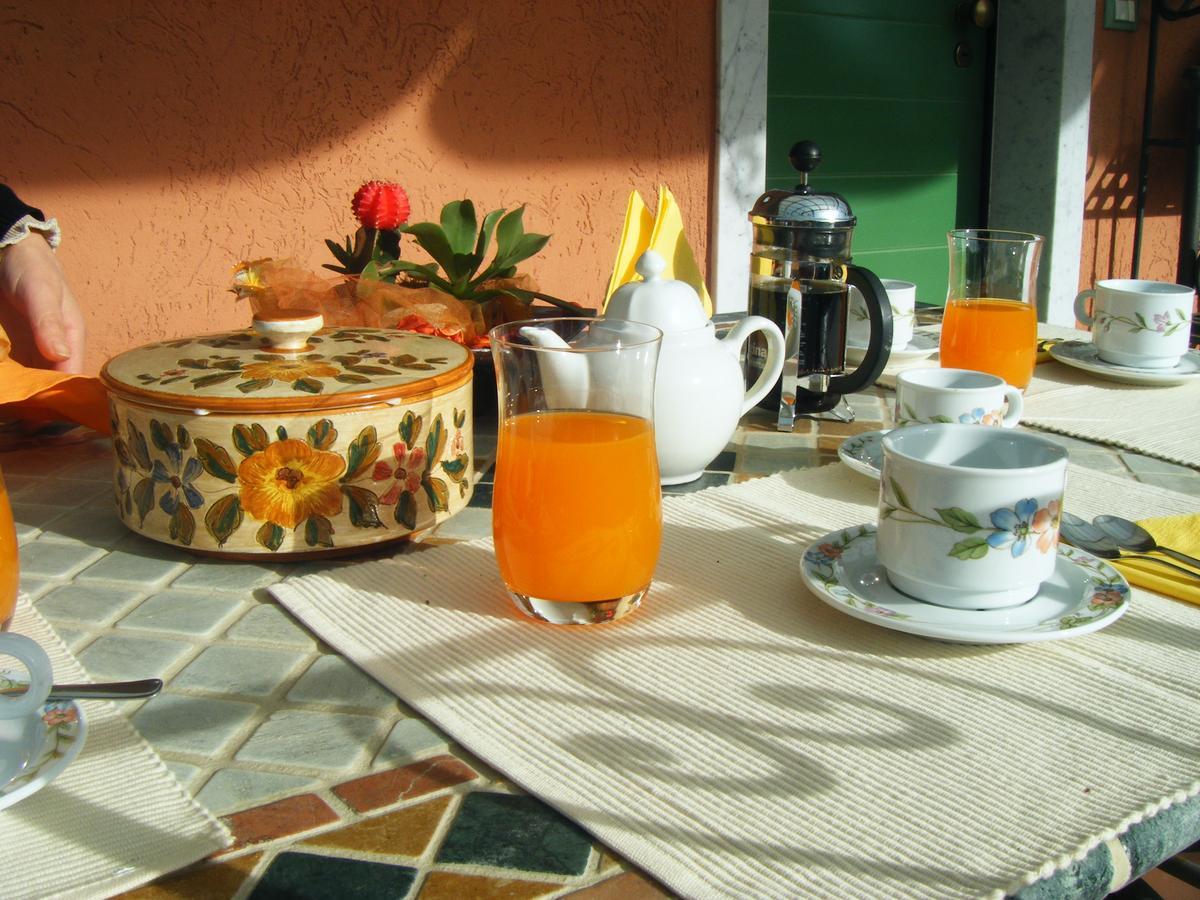 Giusy Bed And Breakfast Marina Di Carrara Exterior photo