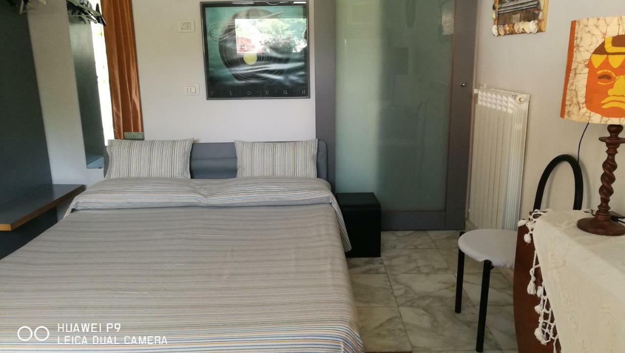 Giusy Bed And Breakfast Marina Di Carrara Exterior photo